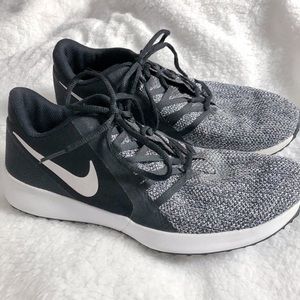 Size 10 Nike Sneaker